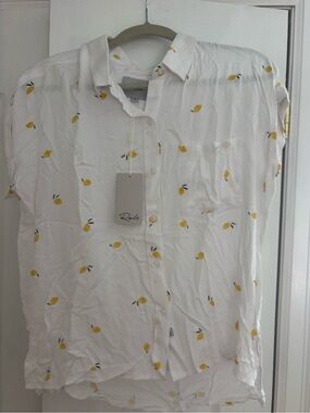 Rails White Short-Sleeve Button-Down Shirt with Yellow Lemon Print